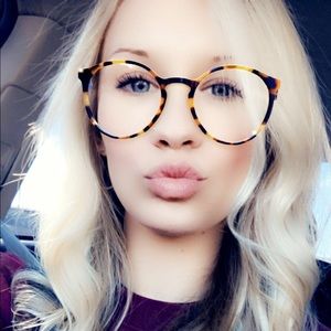 Meet your Posher, Taylor